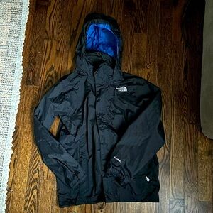 North Face boy’s black raincoat EUC 10/12